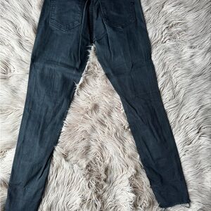 Miss Me Ankle Skinny Jeans in Black